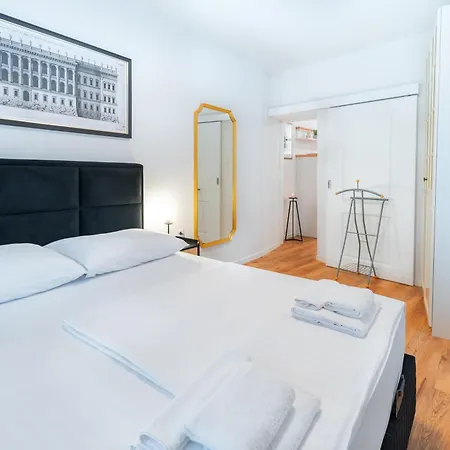 Evviva Apartment *