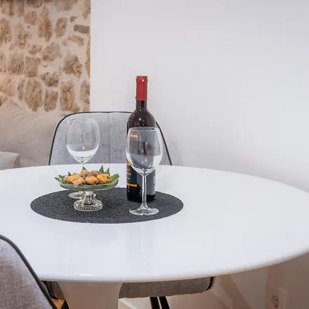 Evviva Apartment *