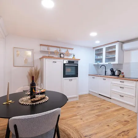 Evviva Apartment