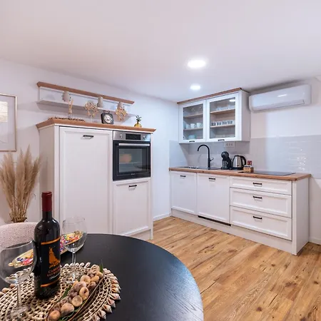 Apartment Evviva *