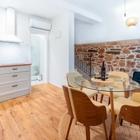 Evviva Apartment
